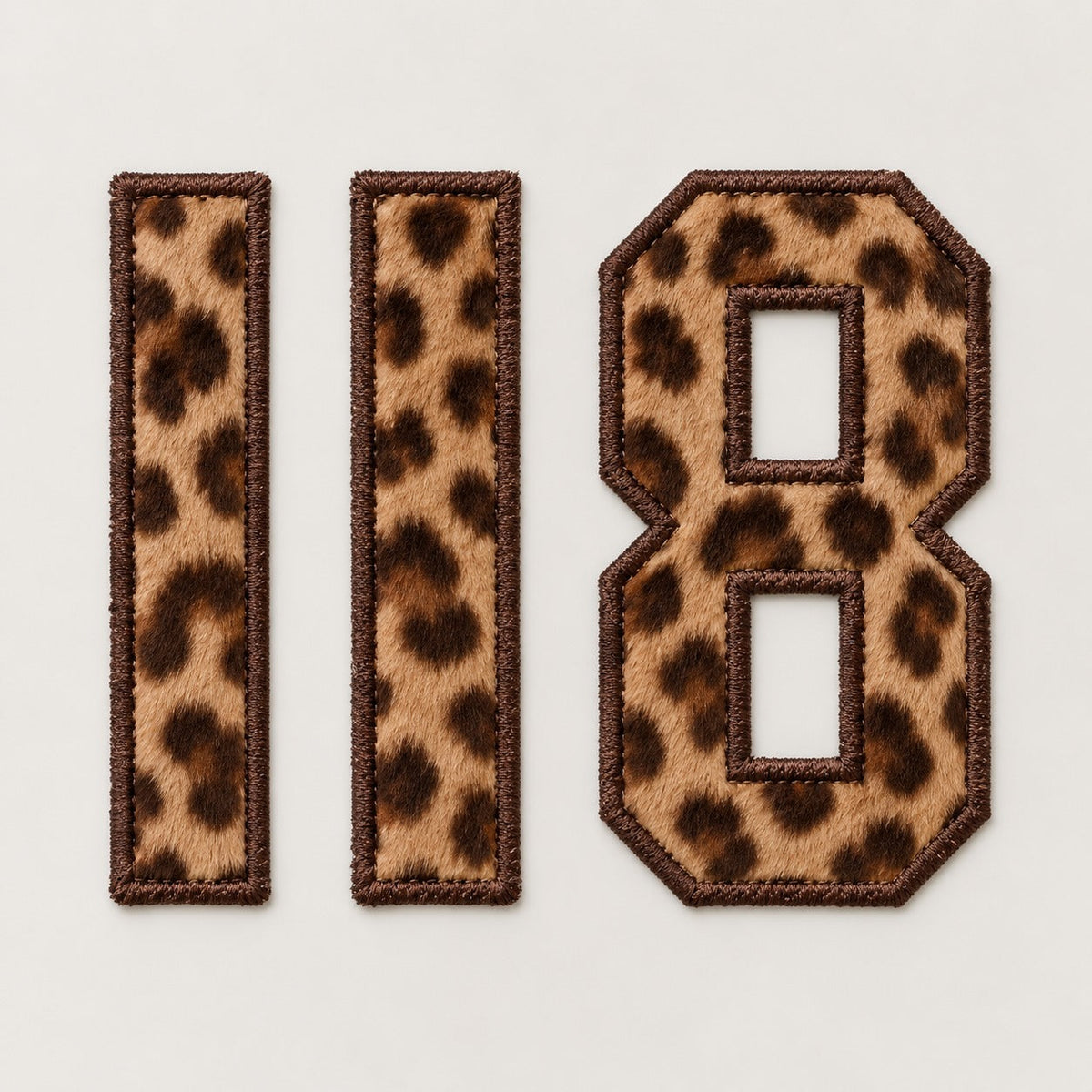 Driedelige 118-patchset in luipaard faux fur met satijnsteekrand in Coffee Bean